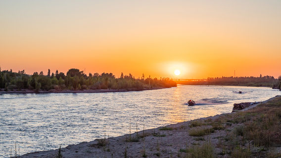 Sunset Sightseeing in Yining