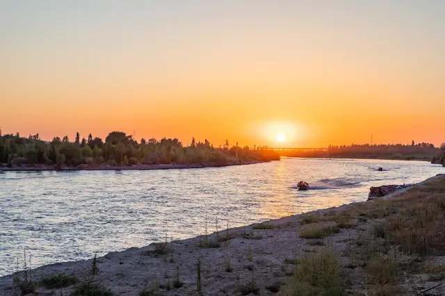 Sunset Sightseeing in Yining