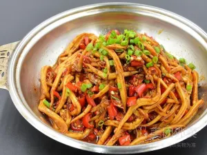 陈大锅·铁锅大鱼头(步行街店)