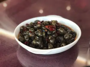 玉楼春·临河景观土菜馆