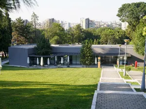 House of Flowers