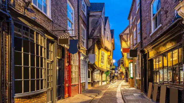 Hotels near Shambles