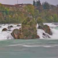 น้ำตกไรน์ (Rheinfall, Rhine falls)