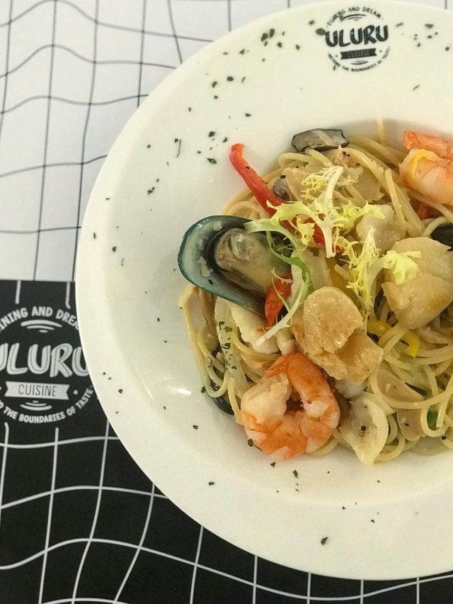 灣仔熱門打卡名店之ULURU