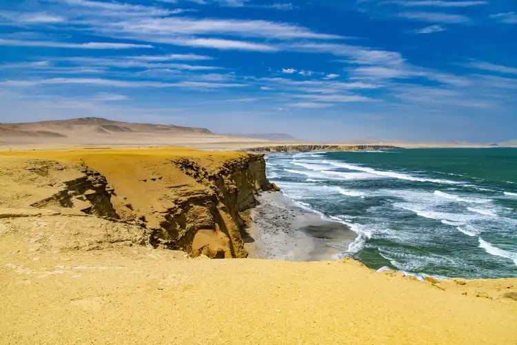Hotels in Pisco Province