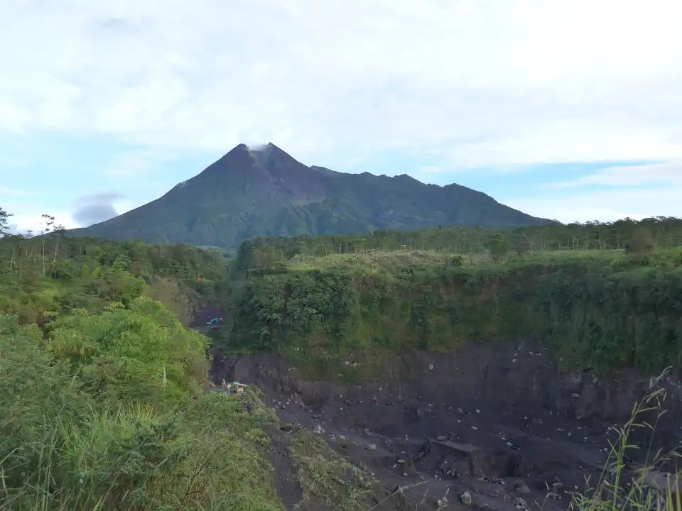 5_Núi Merapi