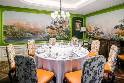 LINGJIE SEAFOOD HOT POT