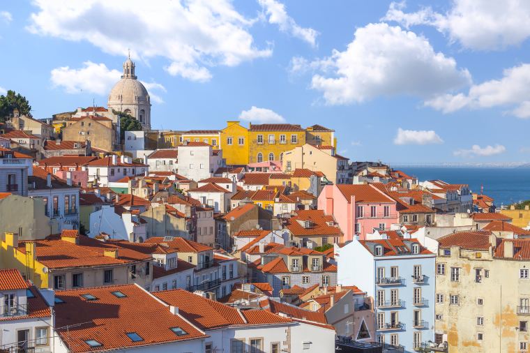 cheap flights to Lisbon