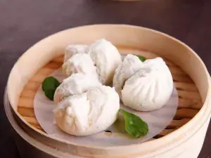 ZI YU XUAN