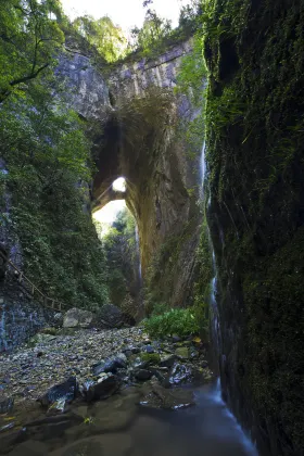 Wen Feng Hotel, Dajiu Lake, Shennongjia