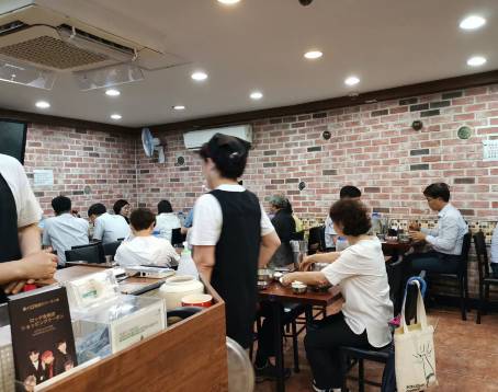 武橋洞牛骨湯明太魚湯