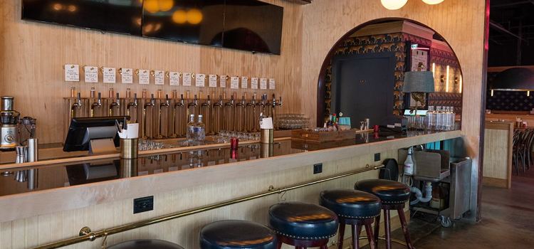 The Ballyhoo Public House