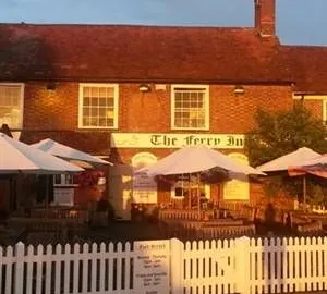 The Ferry Inn in 阿普爾多爾