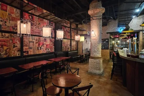 Maolin Tavern