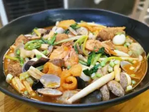 Xinyi Restaurant