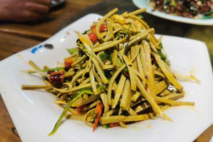 绿色干豆角家常菜