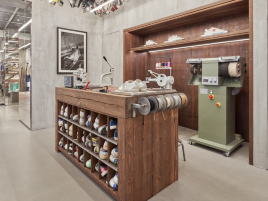 Golden Goose（巴黎Saint-Honoré店）