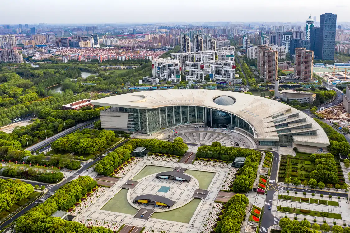 Hotel dekat Shanghai Science & Technology Museum