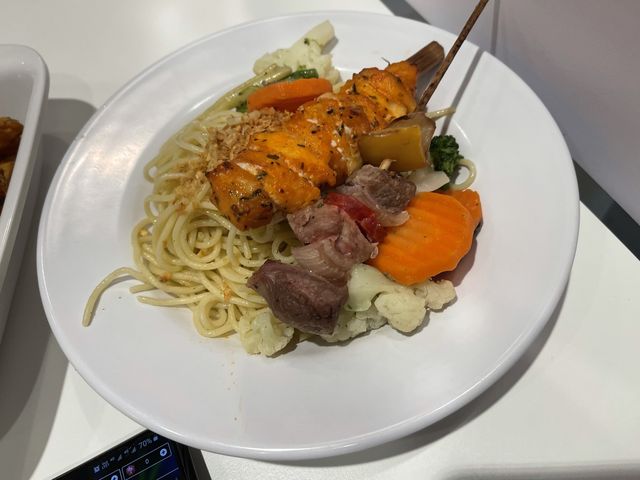 宜家家居餐廳及咖啡室（九龍灣店）價格超平嘅！質素不錯！