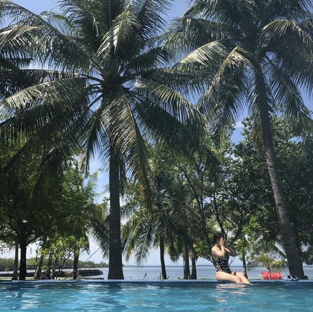 Reef Resort near the Airport! 