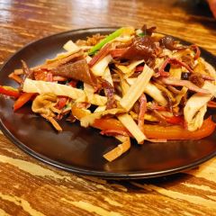 DIAN CHU XIAO GUO BA User Photo