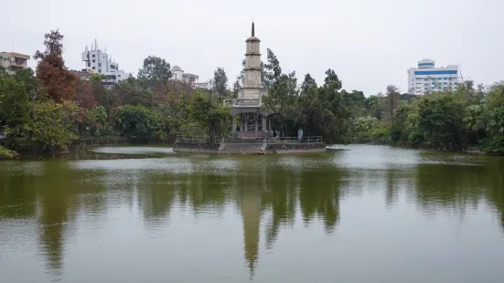 Nichang Park