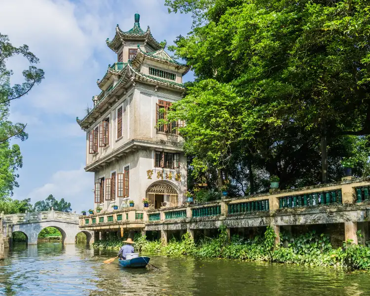 Hotels near Yupei Villa