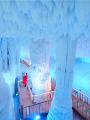 Yunqiu Mountain Ice Caves