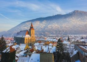 Air Dolomiti tiket ke Brasov