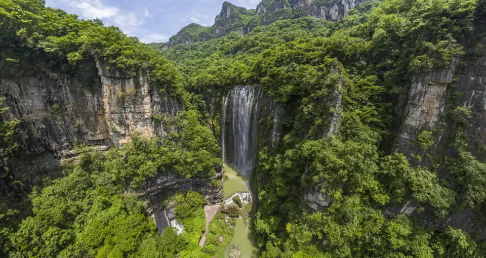 4_Three Gorges Grand Waterfall