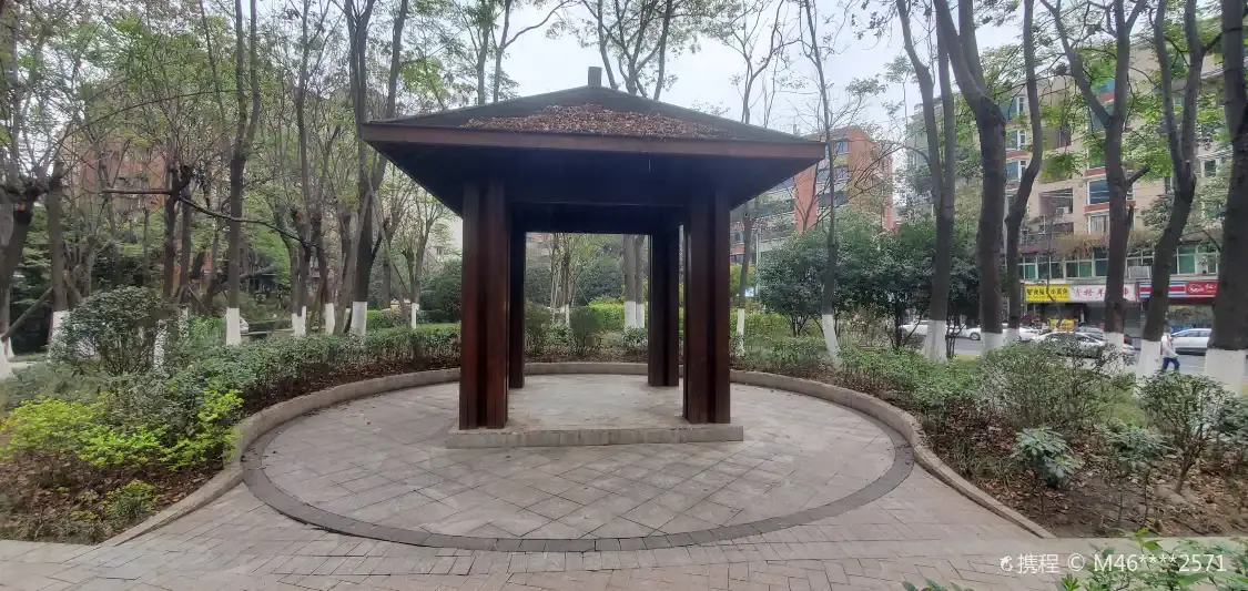 Hotels near Mengzhui Bay