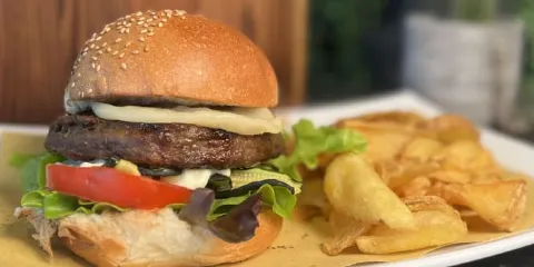 Tu Vuo Fa L'americano