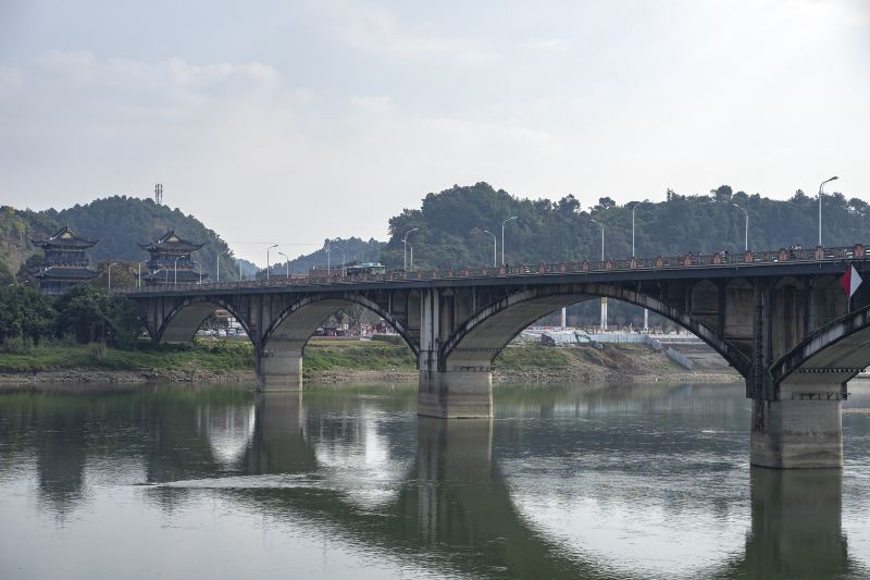 Minjiang River Bridge, Leshan