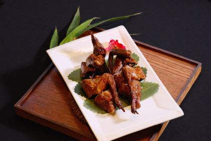 鳌山石头小筑·石头小馆