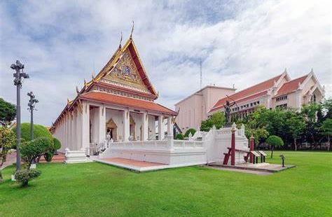 Buddhaisawan Hall