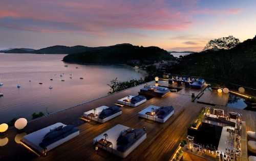 Akoya | Star Lounge