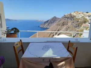 Naoussa Restaurant