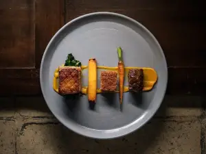 Guze Bistro