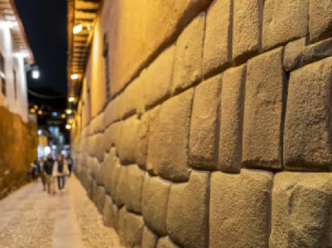 印加古牆和十二邊印加石