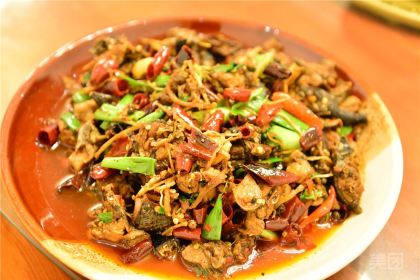 澜沧拉祜土锅鸡餐馆