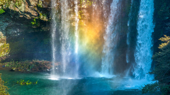 Cheonjiyeon Waterfall