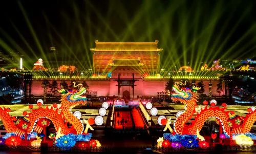 Chang'an Lantern Festival in  Xi'an City Wall 2026