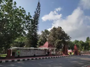 Alun-Alun Kabupaten Trenggalek