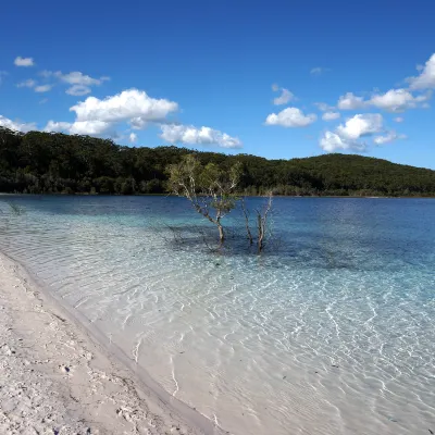 Hotels near Barney Point Beach