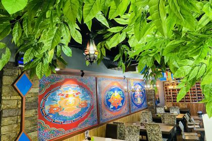 童话藏餐厅(九寨景区店)