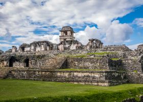 Tiket flight Tulum ke Jerez de la Frontera