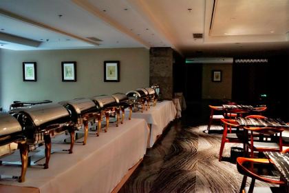 Fanjingshanguojihuiyizhongxinzhong Restaurant