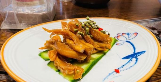 Yuzhifu Fresh Vegetables Kitchen (Juyi Shoufu Store)