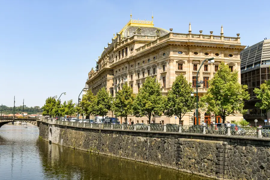 Ópera Estatal de Praga