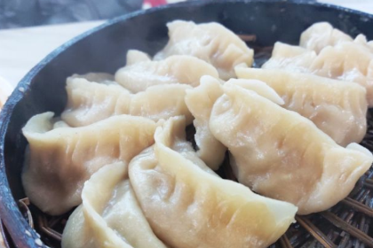 Wang Shi Fu Dou Pi Guan (Gao Xiong Road)